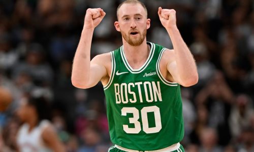 Celtics defeat Spurs to capture eighth straight victory