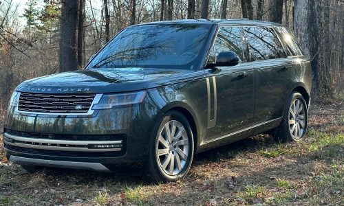 Range Rover SE gets top marks