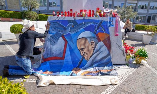 Pope Francis rests after peaceful night during 3rd week of hospital treatment for pneumonia