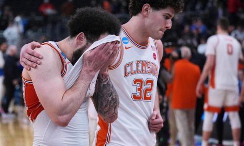 Fewer than 1% of March Madness brackets remain perfect after first day of games