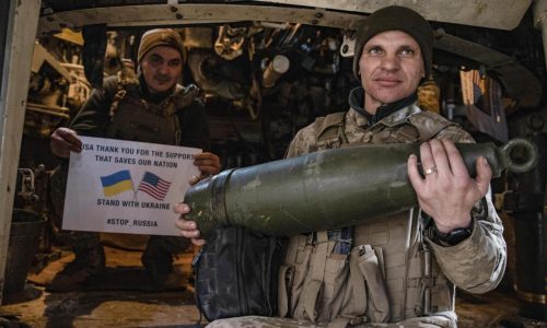 US arms flow to Ukraine again as the Kremlin mulls a ceasefire proposal