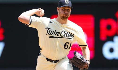 Twins reliever Brock Stewart upbeat after leg issue forces him off mound