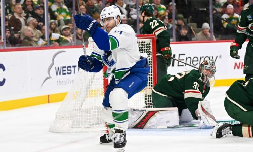 Effort doesn’t yield results, as Wild fall late in Vancouver