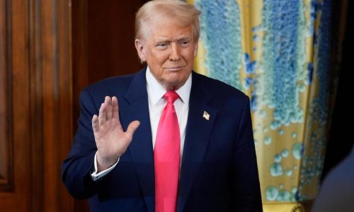 Trump will announce auto tariffs at a White House news conference