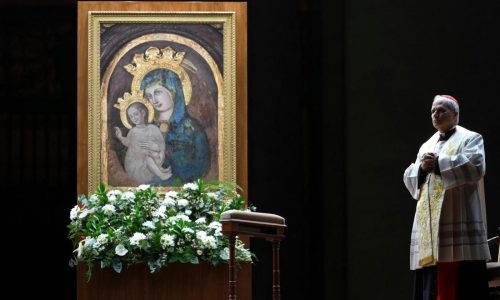 Pope Francis no longer requires mechanical ventilation after respiratory crisis