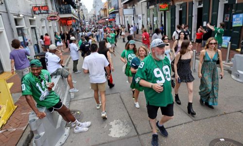 State lawmakers take aim at ‘black market’ restaurant reservations