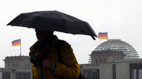 Germany faces third year of zero growth – media