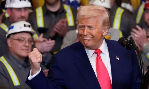 Howie Carr: MassGOP slumps while Trump scores