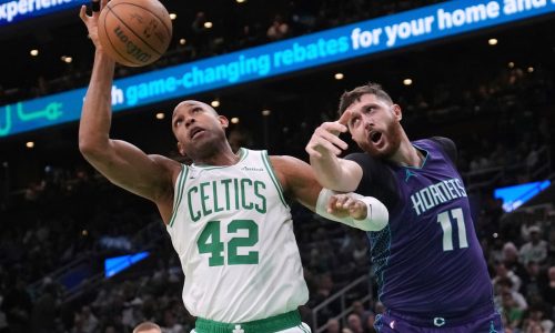 After slow start, Celtics overwhelm Hornets in penultimate playoff tune-up