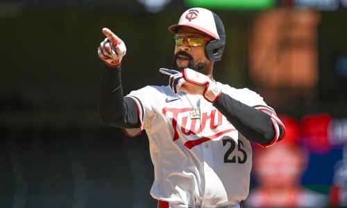Twins score three in the first on their way to win over Angels