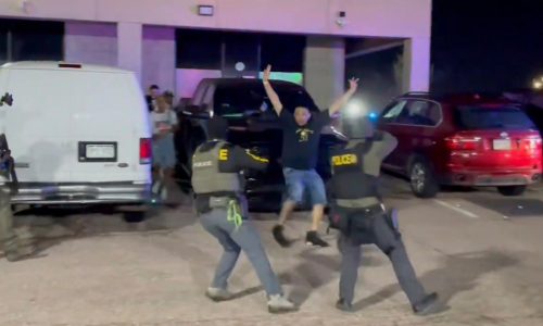 Feds nab more than 100 in Colorado club raid