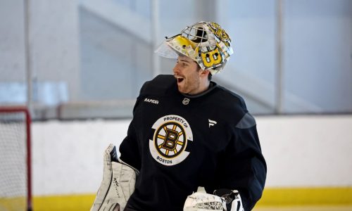 Bruins notebook: Jeremy Swayman has a long summer to get right