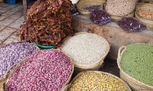 Fighting Inflammation With Food: African Versus Western Diets