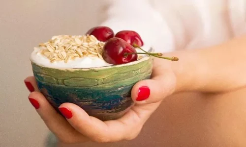 Foods That Lower the Risk of Tinnitus and Foods That Can Trigger it