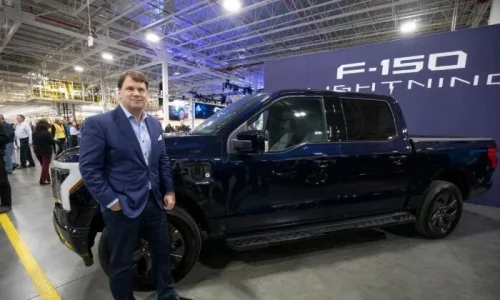 Ford CEO Says ‘Employee Pricing’ for Everyone Will Continue Amid Auto Tariffs