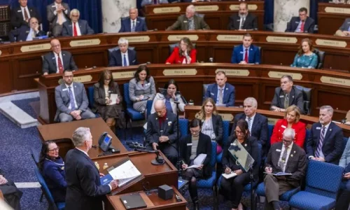 Idaho Governor Signs Bill Banning Businesses, Schools From Requiring Medical Procedures