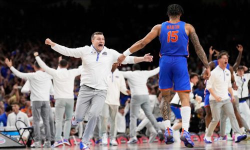Resilient Florida relies on defense and playmakers to overcome frustration in NCAA title game