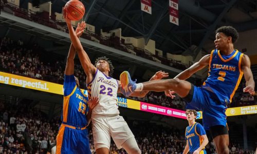 Men’s basketball: Top-rated Wayzata guard picks Iowa State over Gophers