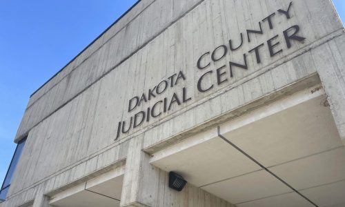 Little Canada man pleads guilty to strangling sex worker in Eagan hotel room