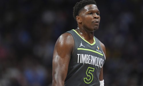 0 for 14 … and counting: Timberwolves’ wild win in Denver again put end-of-game struggles on display
