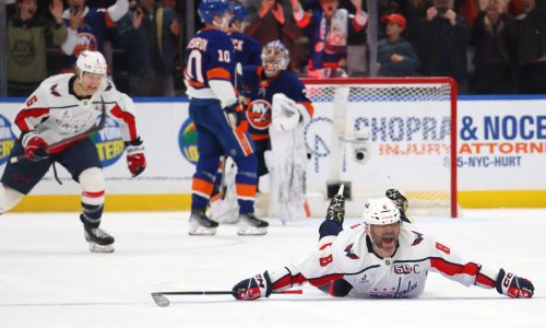 GR8 One: Alex Ovechkin breaks Wayne Gretzky’s all-time NHL goals record