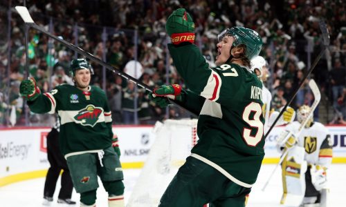 Wild jump Vegas early in Game 3 to take a 2-1 series lead