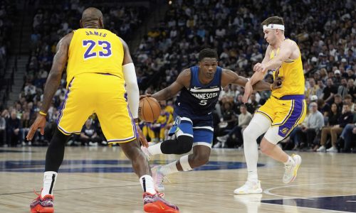 Anthony Edwards shines late as Timberwolves win Game 3 for 2-1 series lead
