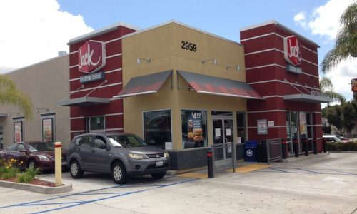 Jack in the Box launches turnaround with plan to close up to 200 locations