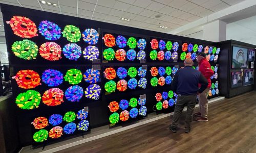 Retail sales rise 1.4% in March as shoppers stock up on big ticket items ahead of tariffs