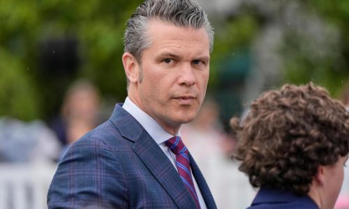 White House voices support for Hegseth as a new Signal chat revelation stirs fresh Pentagon turmoil