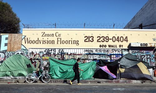 Trump turns homelessness response away from housing, toward forced treatment