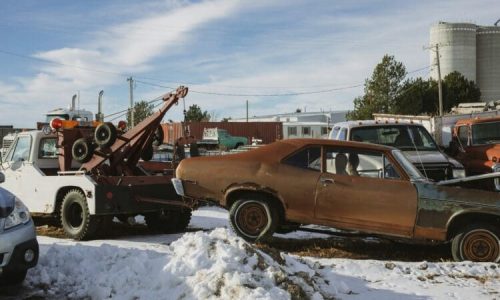 When Is It Time to Call a Tow Truck? Common Scenarios Drivers Overlook