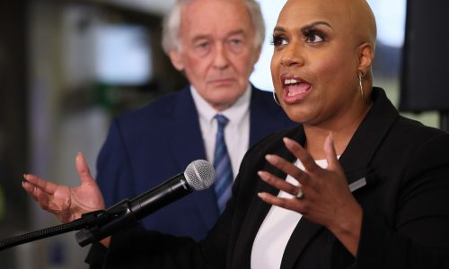 Lawmakers visit detained Tufts student as Trump admin appeals return order