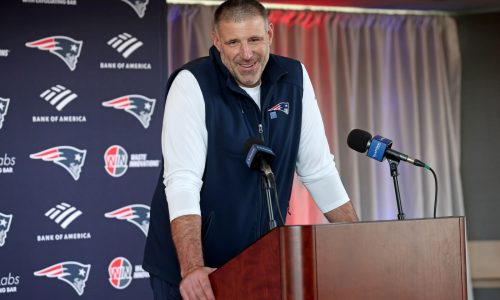 Callahan: Mike Vrabel keeps mystery alive around Patriots’ 4th overall pick