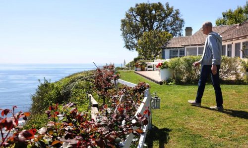 With Barbra Streisand and Oprah as clients, this gardener has a simple goal: perfection