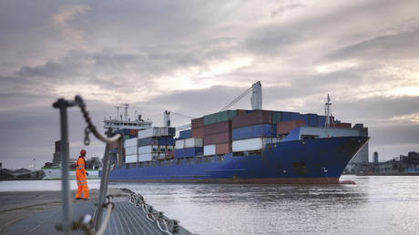 EU slams UK-US trade deal