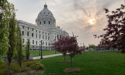 Debate on unemployment benefits for school workers derails key MN budget piece
