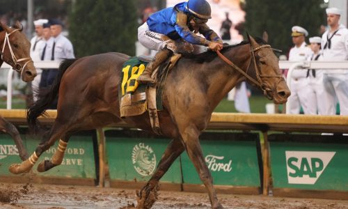 Sovereignty outduels 3-1 favorite Journalism in stretch to win 151st Kentucky Derby in the slop