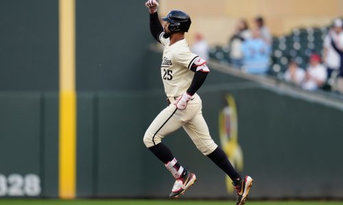 Outfielders power Twins past Orioles for fourth straight win