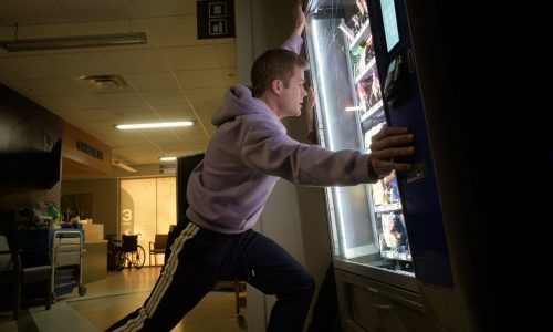 Fans make beeline for ‘Bloodlines’