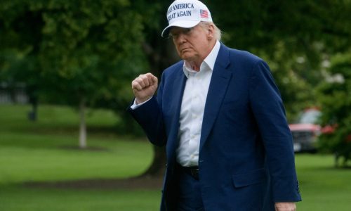 Trump set to pardon reality TV stars Todd and Julie Chrisley of fraud and tax evasion convictions