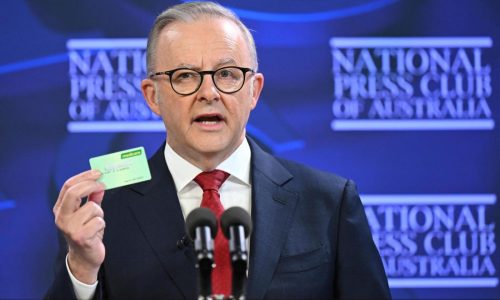 What are the major issues in Australia’s election Saturday?