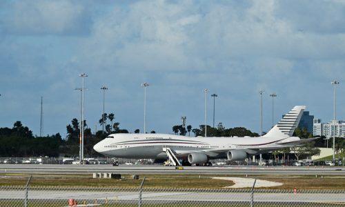 Editorial: Trump’s free plane from Qatar is bad look