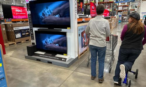 US consumer confidence rebounds after five straight months of declines amid tariff anxiety