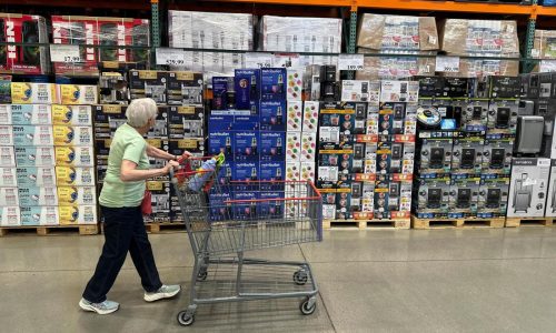 US inflation gauge cools with little sign of tariff impact, so far