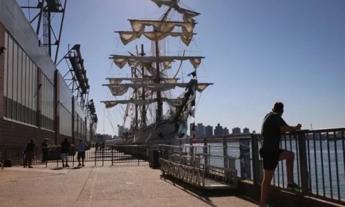 Federal Officials Start Investigation Into Mexican Tall Ship That Hit Brooklyn Bridge