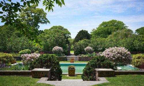Tradition and change intertwine to create beauty at a century-old arboretum