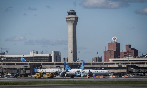 Ticker: Delays continue at Newark airport; Tentative deal at Pratt & Whitney 