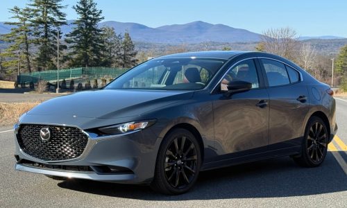 2025 Mazda3 Carbon Edition shows out for commuters