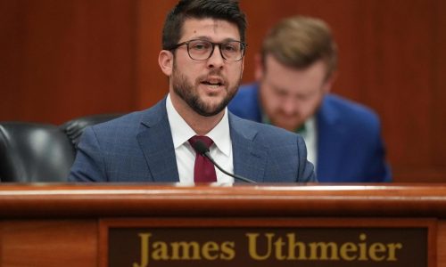 Judge considers whether Florida’s attorney general should be held in contempt over immigration law